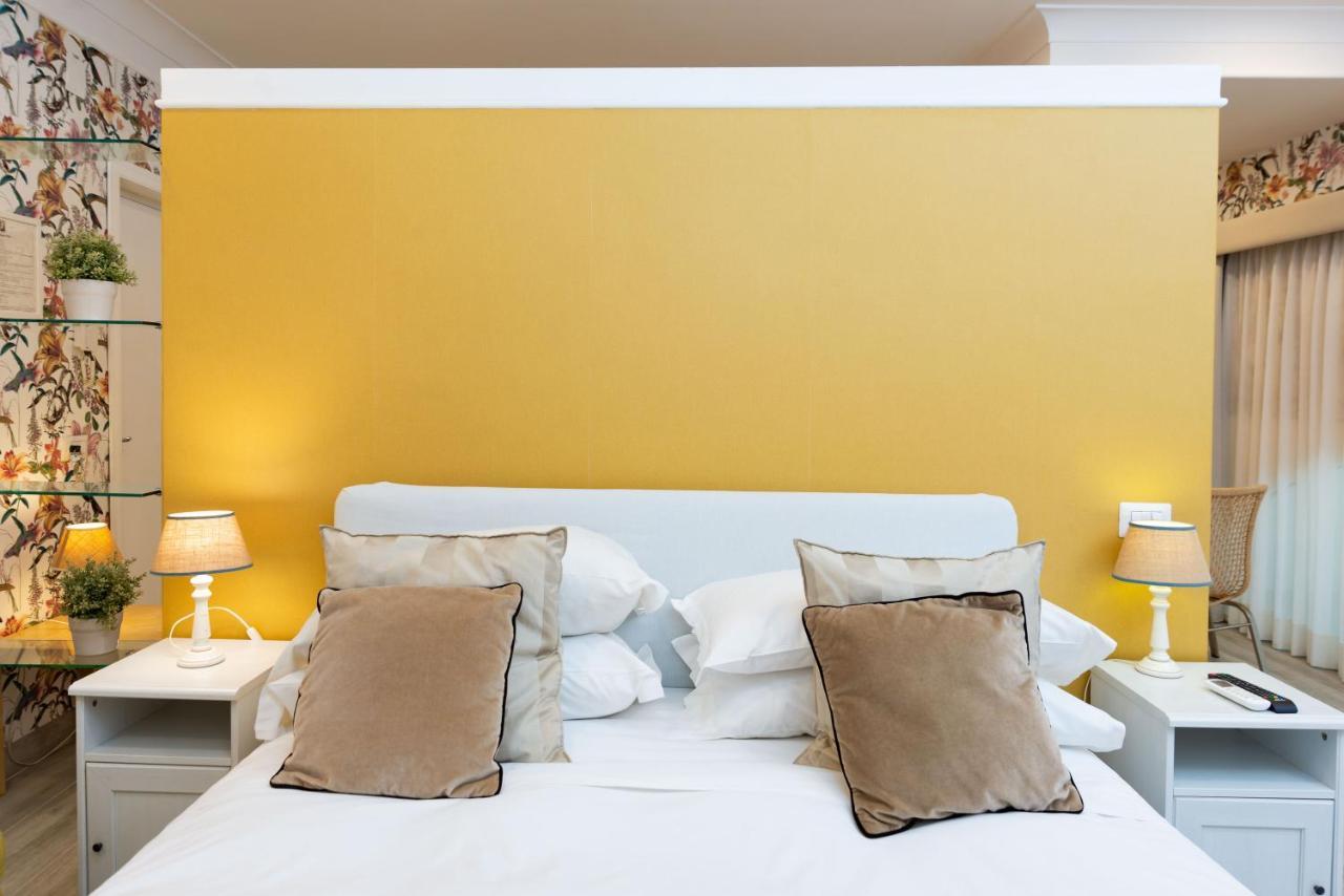 Residenza Echia Apartment Napoli Bagian luar foto