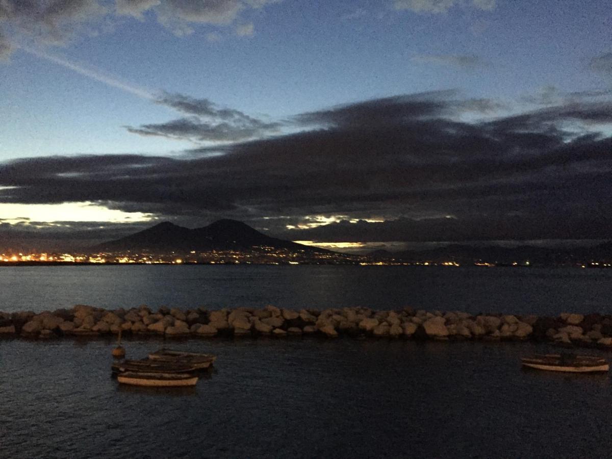 Residenza Echia Apartment Napoli Bagian luar foto